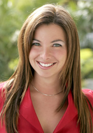 Niurka, a renowned inspirational speaker who will share her talents at the Luxury Real Estate Fall Conference.