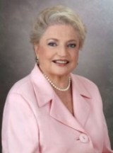 Reason #2: Lois Schneider, the founder and president of Lois Schneider Realtor, who will soon receive the Luxury Real Estate Lifetime Achievement Award.
