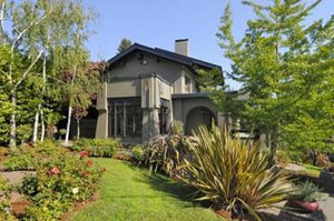 This historic John Hudson Thomas designed home in Crocker Highlands boasts sweeping Bay views.